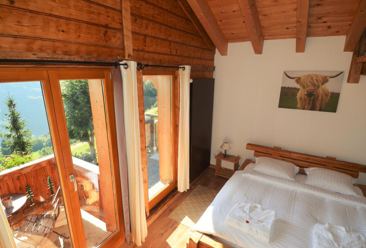 Les Chambres Et Roulottes Des Noisetiers Leysin Kültér fotó