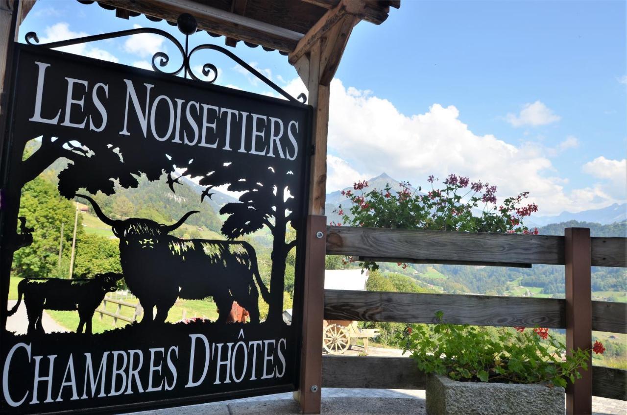 Les Chambres Et Roulottes Des Noisetiers Leysin Kültér fotó